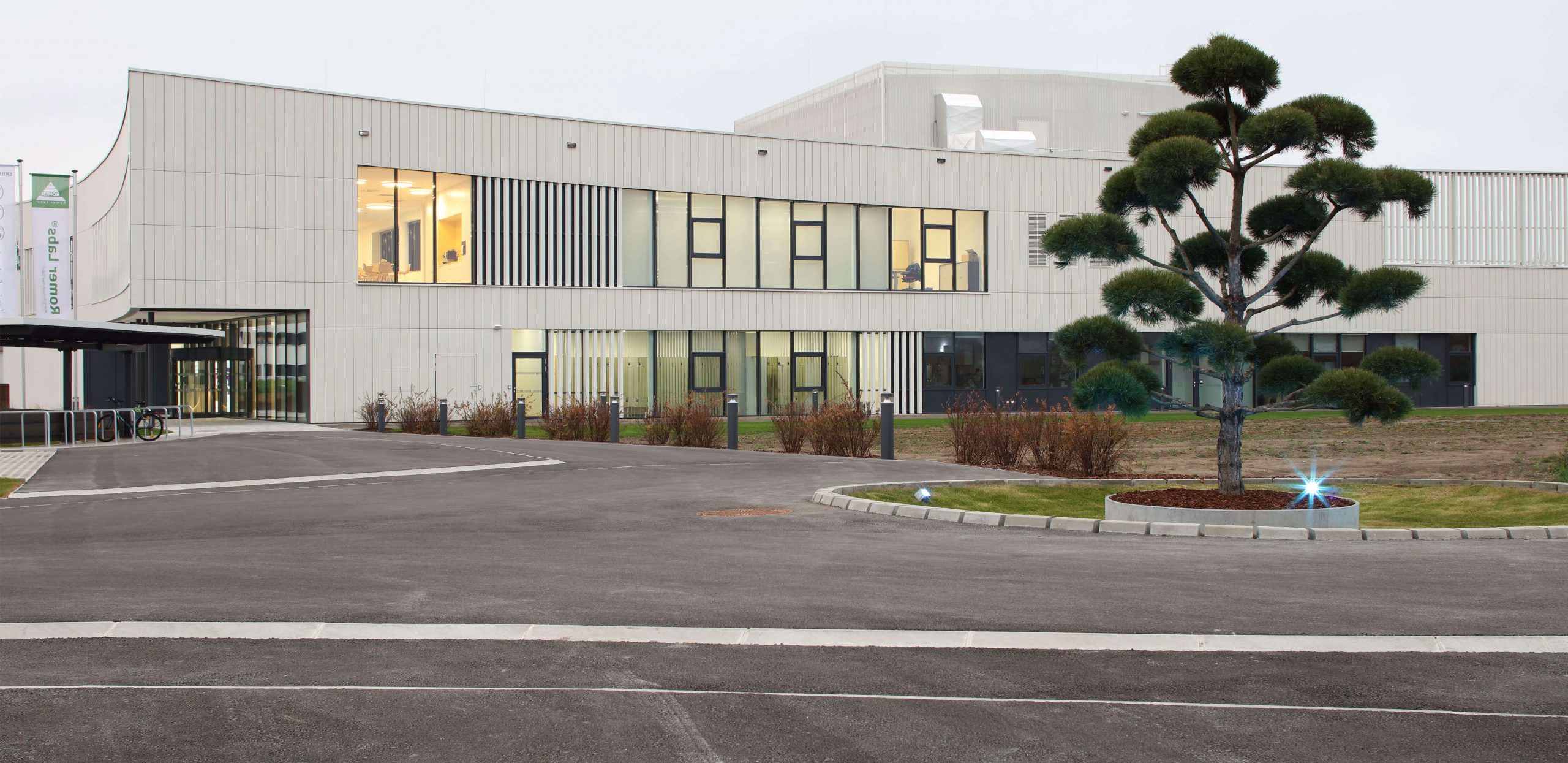 Vnější pohled na Erber Group, Tulln, Dolní Rakousko