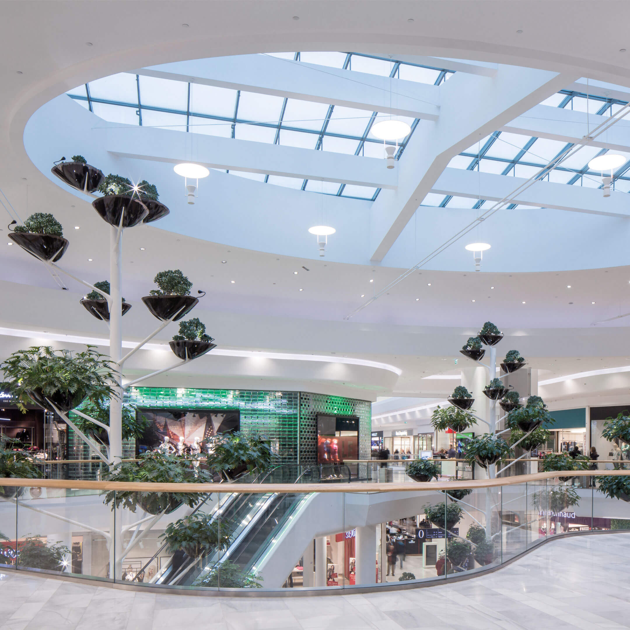 Interiér nákupního centra Süd, Vösendorf, Rakousko