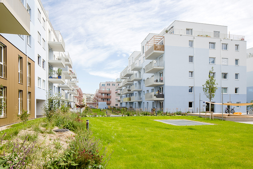 Exteriér bytového domu Schichtgründeve Vídni