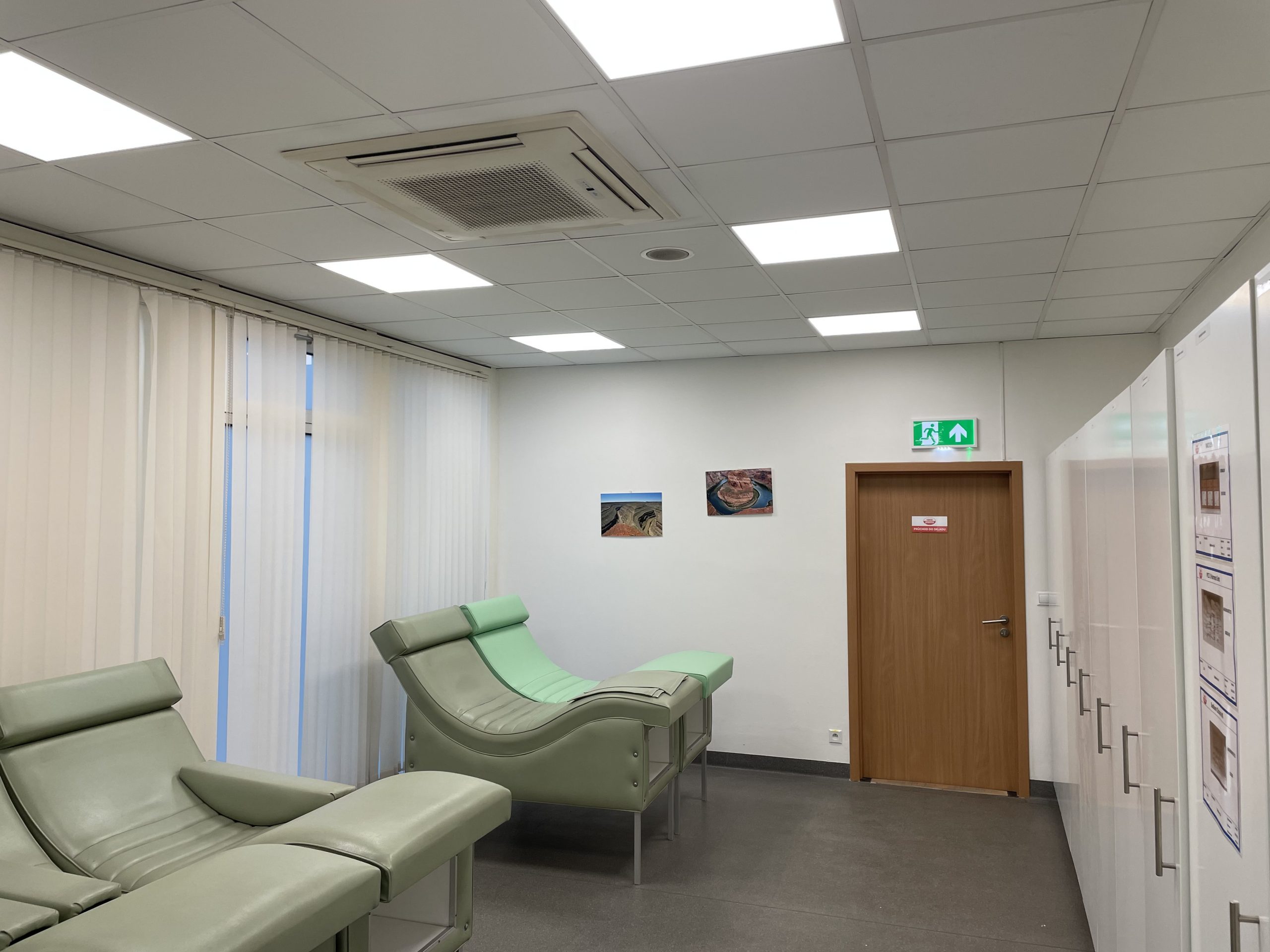 Odpočinková místnost jednoho z odběrových center společnosti Sanaplasma