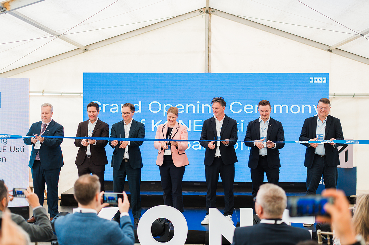 KONE 001_opening_strihani pasky